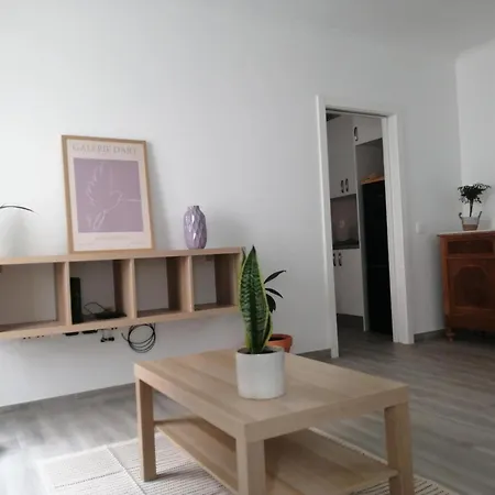 Oeste Garden 아파트 칼다스하이냐